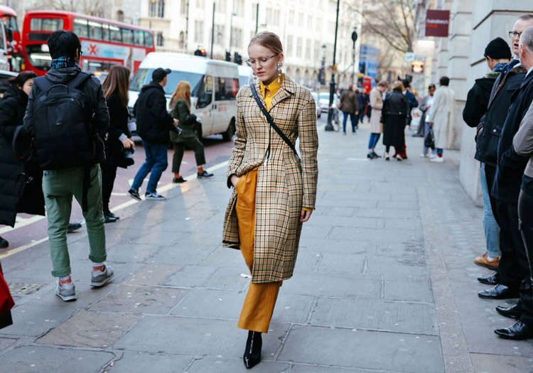 Street Style во время недели моды осень/зима 2017 в Лондоне, 49 фото